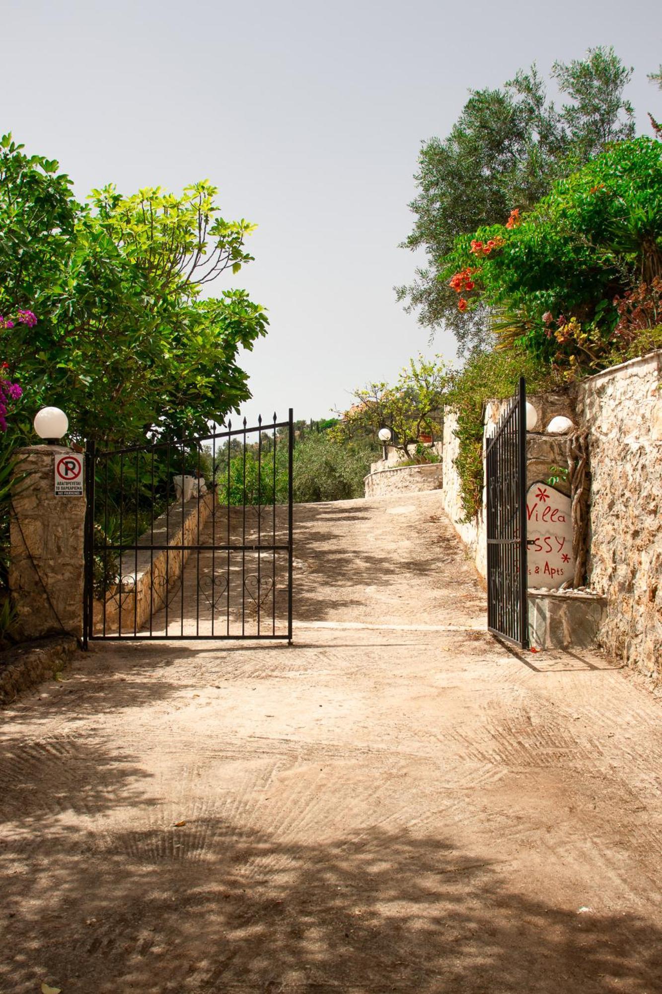 סיבוטה Villa Sissy Studios & Apartments מראה חיצוני תמונה